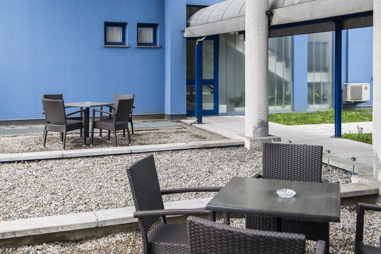 Park Hotel Residence Crema Bagian luar foto